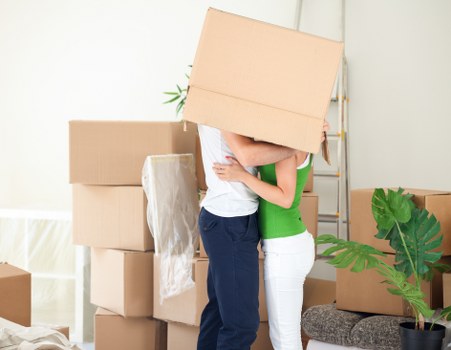 Cubic-yard pricing estimate for a local removal job